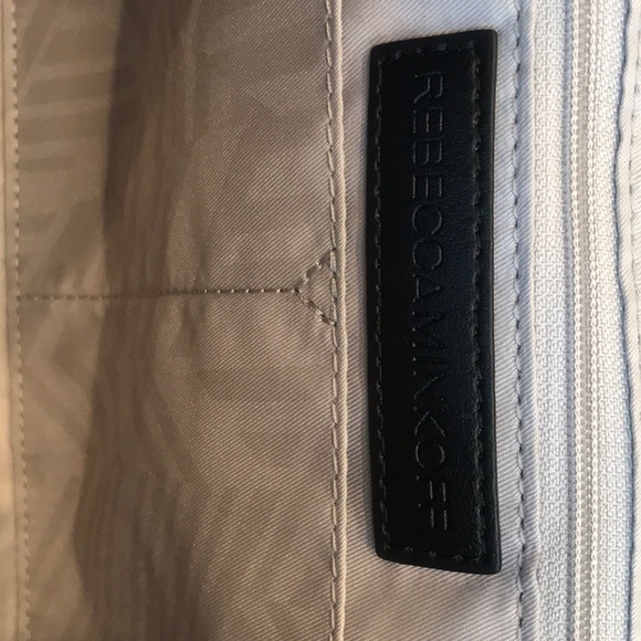 Handbag - Picture 6 of 8